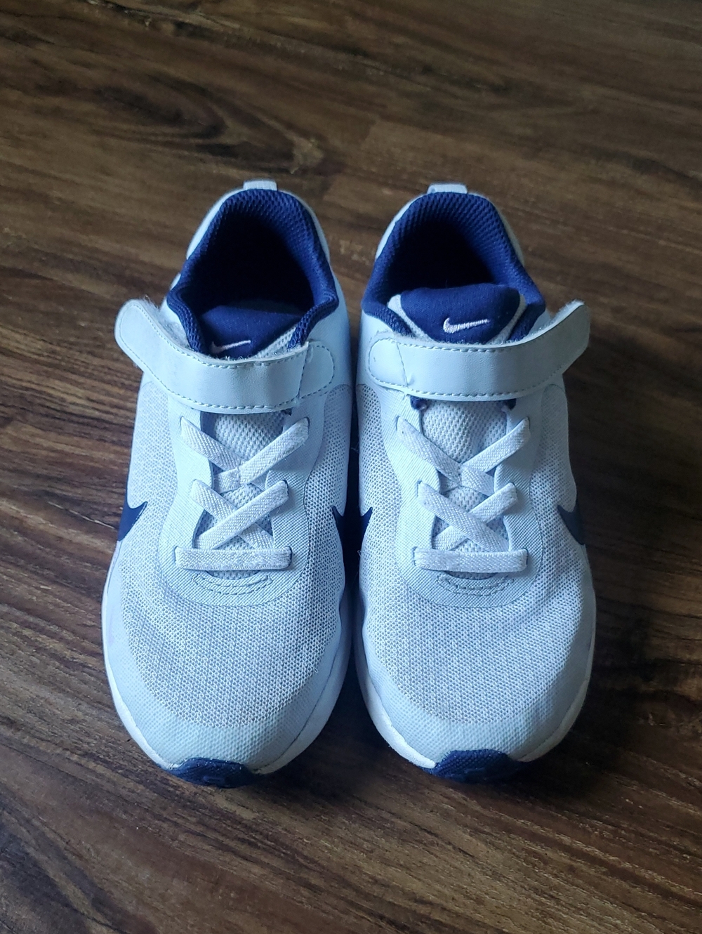 Nike Kids White and Navy Velcro Athletic Sneakers